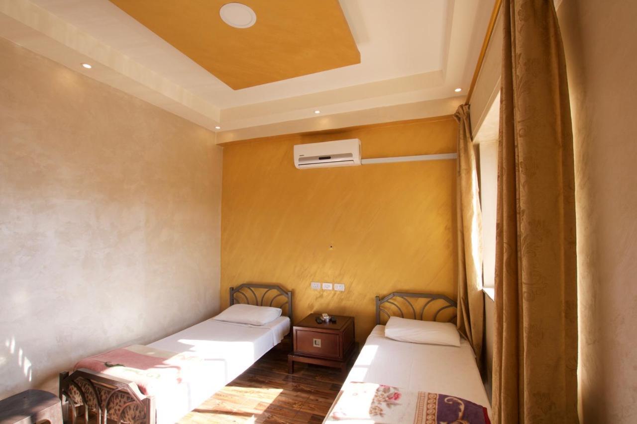 Erasmus Student House By Sunrise Hostel Ammán Kültér fotó